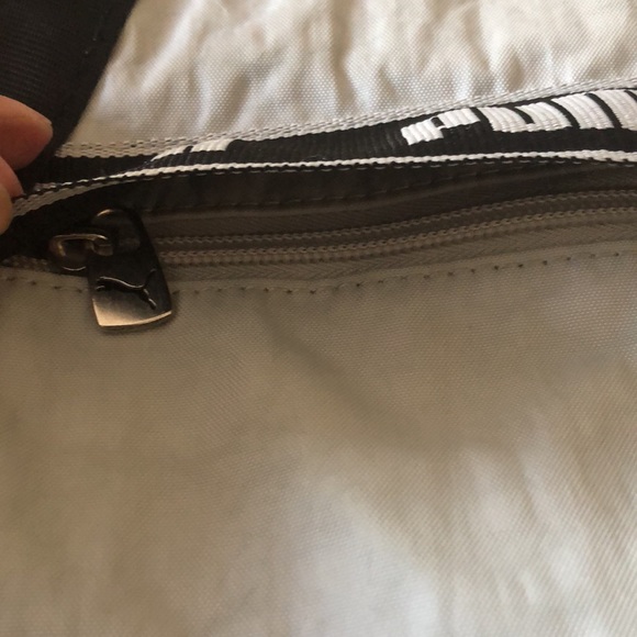 Puma messenger bag - Picture 3 of 6